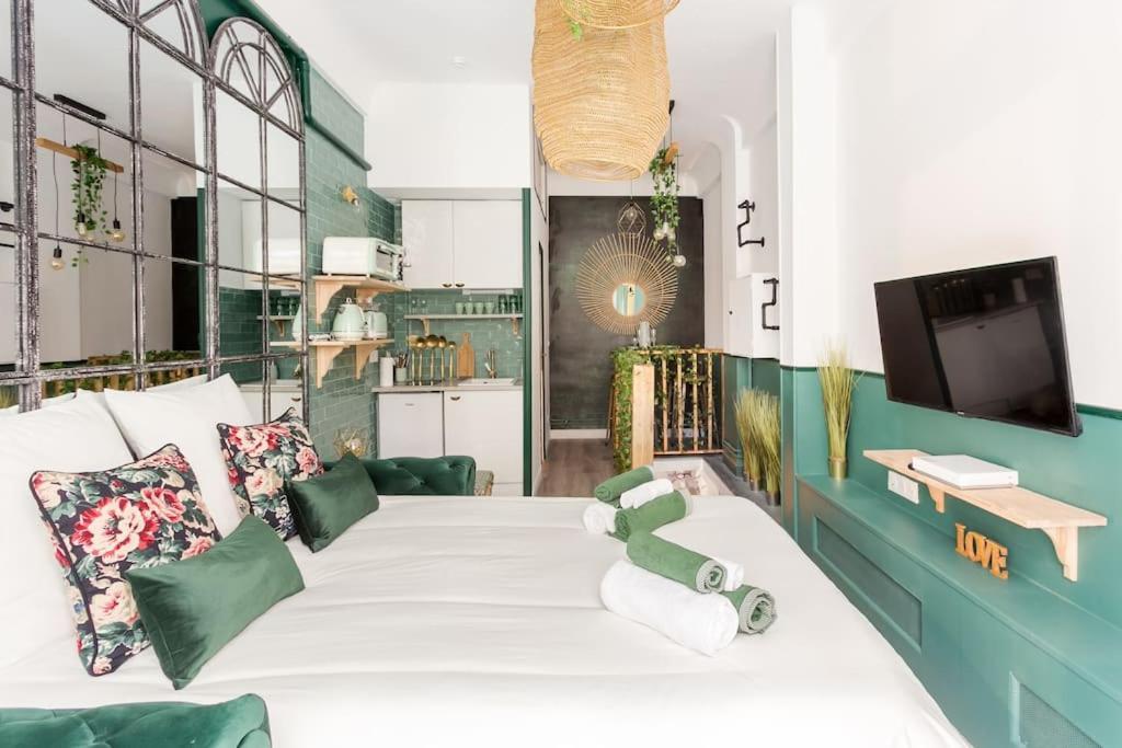 Appartement P2- Perfect Escape For 4 Near Montmartre Parijs